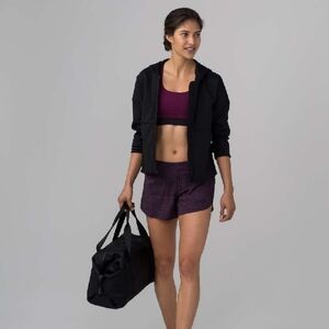 Lululemon Tracker Running Shorts  4"  in Salt Dark Mystic Black